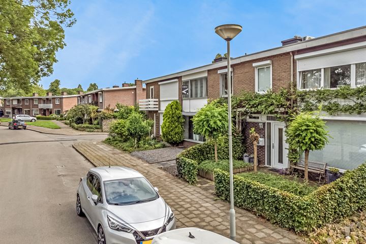 Bekijk foto 4 van Landsteinerstraat 52