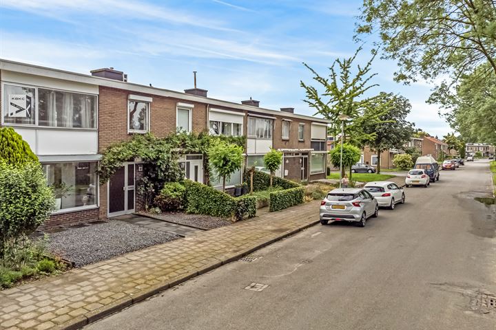 Bekijk foto 1 van Landsteinerstraat 52