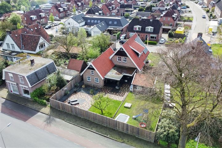 Bekijk foto 46 van Emmastraat 8