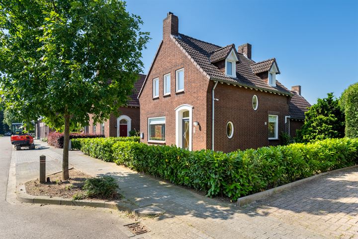 Bekijk foto 31 van Montforterweg 17