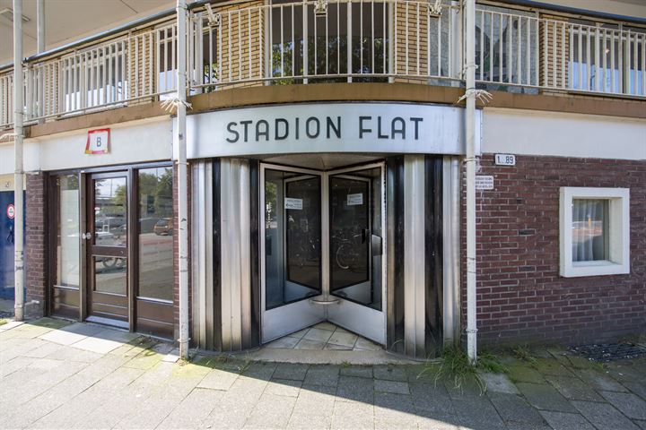 Bekijk foto 36 van Stadionlaan 85