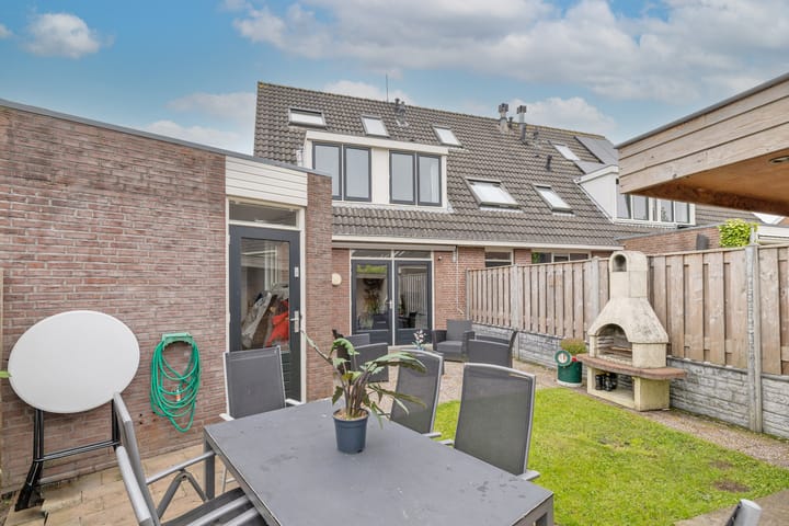 Foto 13 van Petersburg 37