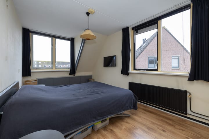 Foto 17 van Petersburg 37