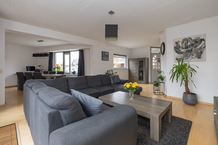 Foto 9 van Petersburg 37