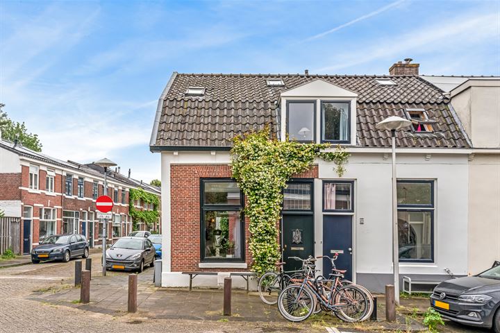 Bekijk foto 1 van Van der Mondestraat 31