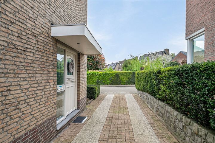 Bekijk foto 50 van Prins Constantijnlaan 4