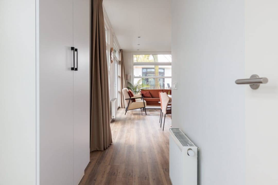 Photo 7 of Loverensestraat 11-K13