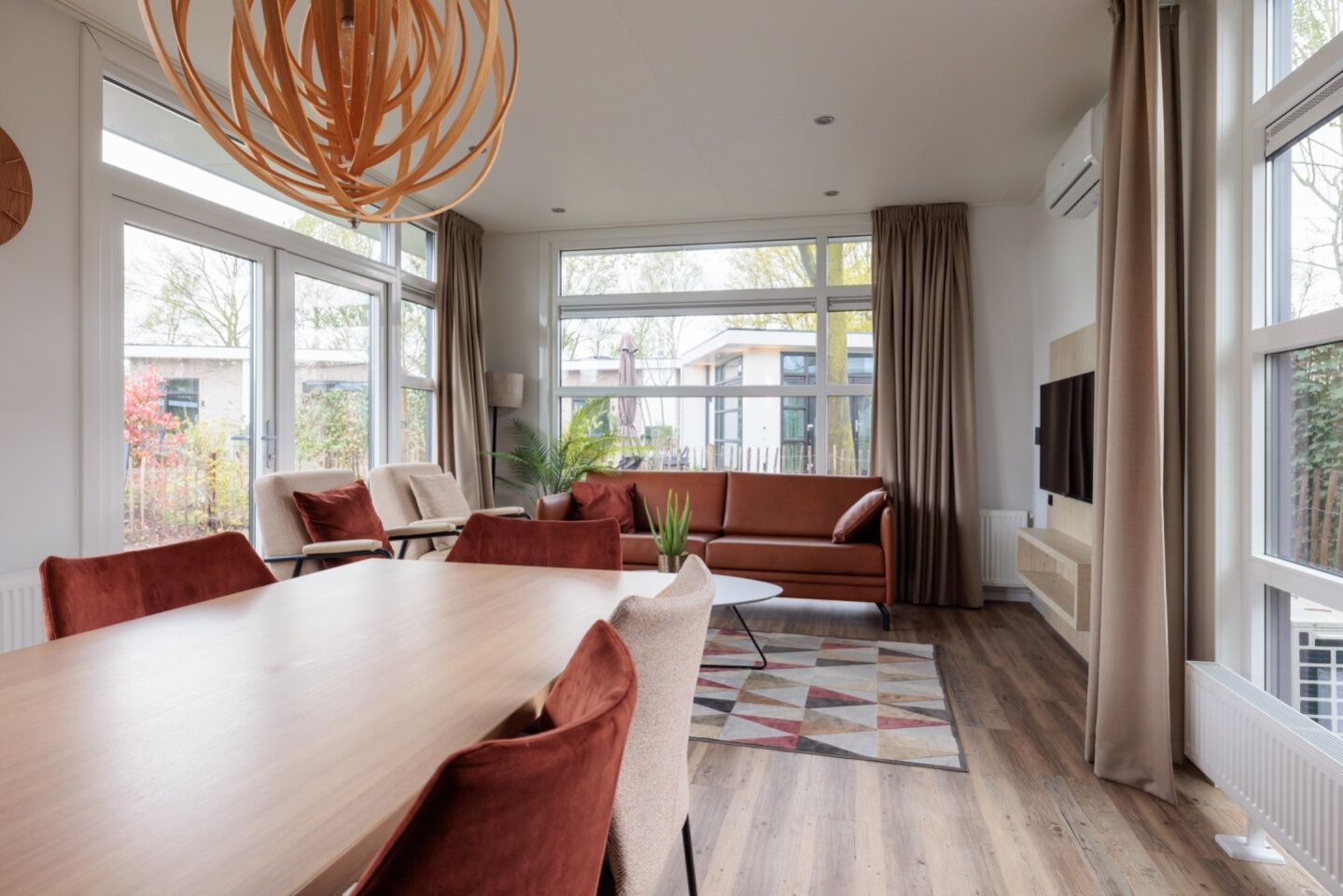 Photo 9 of Loverensestraat 11-K13