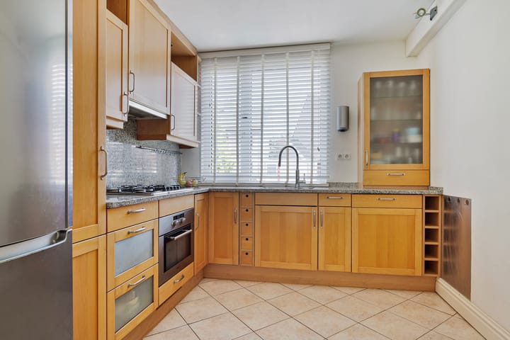 Photo 9 of Wildenburgstraat 105