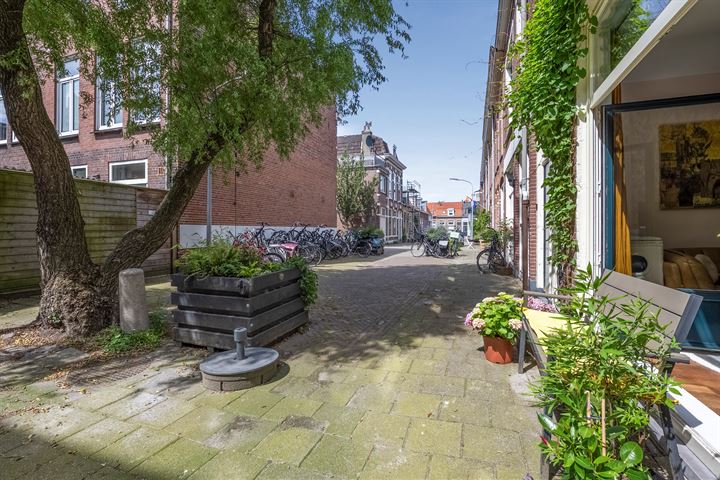 Bekijk foto 54 van Holsteynstraat 15