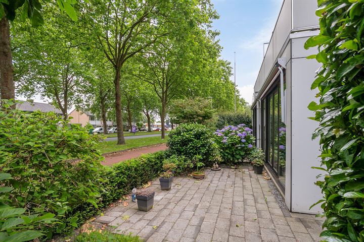 Bekijk foto 22 van Zwijnsbergenstraat 157