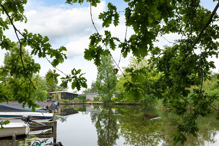 View photo 29 of Nieuw-Loosdrechtsedijk 217-C116