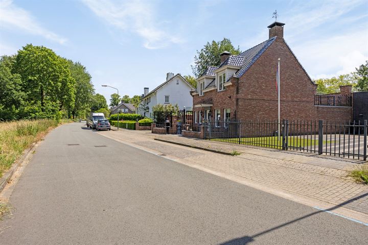 Bekijk foto 34 van Lindeparklaan 18