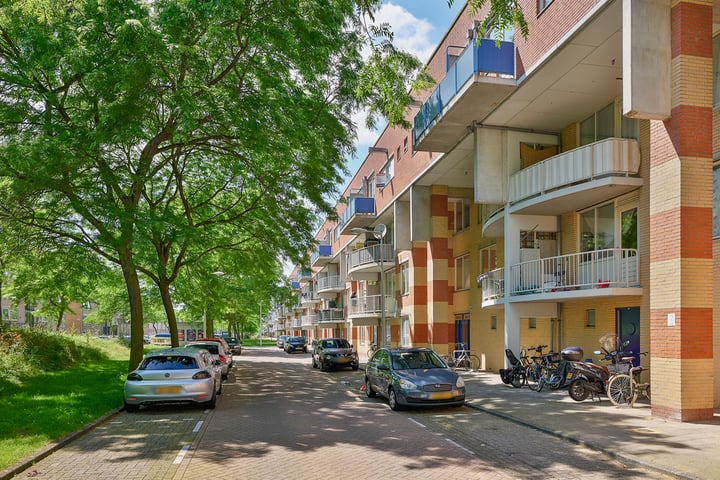 View photo 2 of Kolfschotenstraat 34