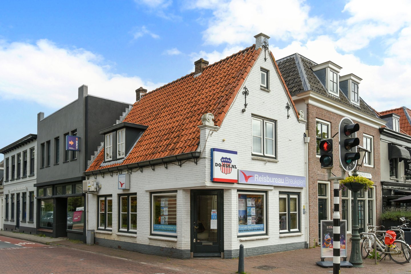 Bekijk foto 1 van Straatweg 112