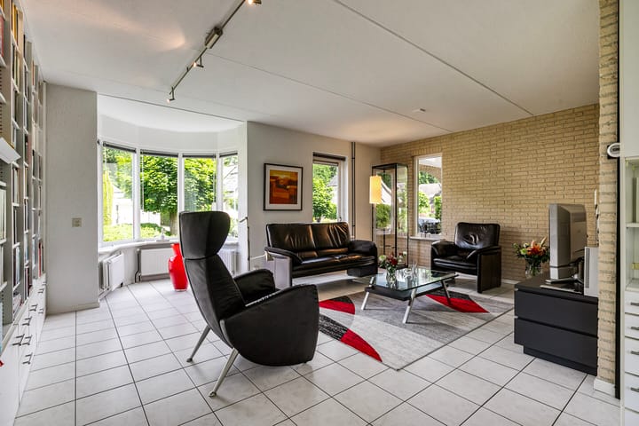 Foto 3 van Thujalaan 4