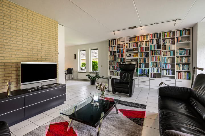 Foto 7 van Thujalaan 4