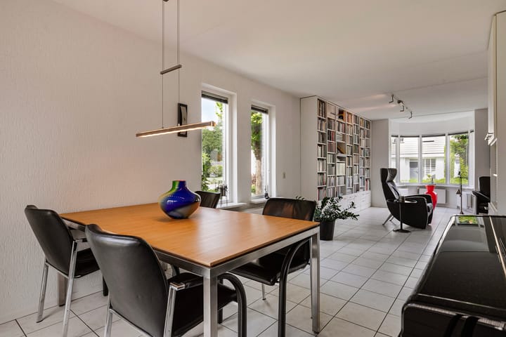 Foto 10 van Thujalaan 4