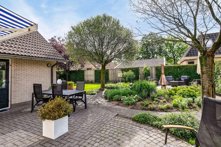 Foto 29 van Thujalaan 4