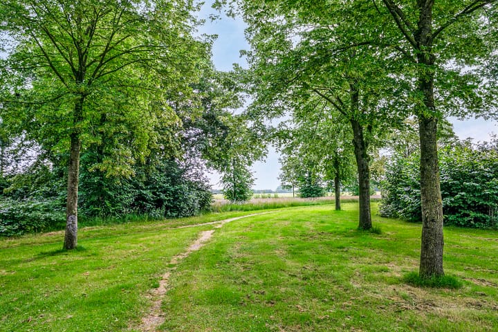 Foto 45 van Thujalaan 4