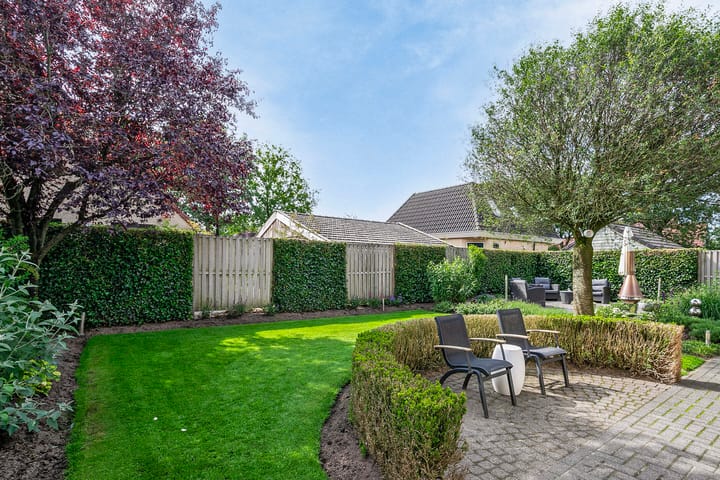 Foto 37 van Thujalaan 4