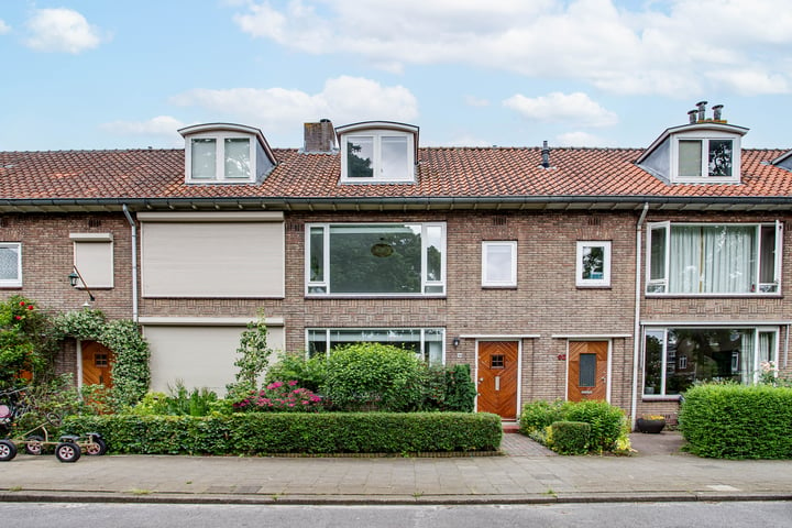 Bekijk foto 2 van Von Weberstraat 90