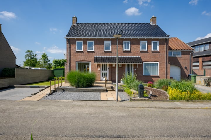 Bekijk foto 2 van Noordeinde 64