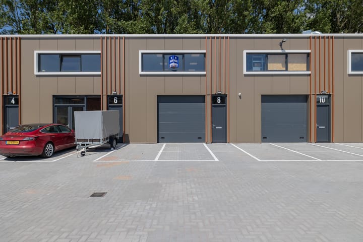 Titaniumweg 8