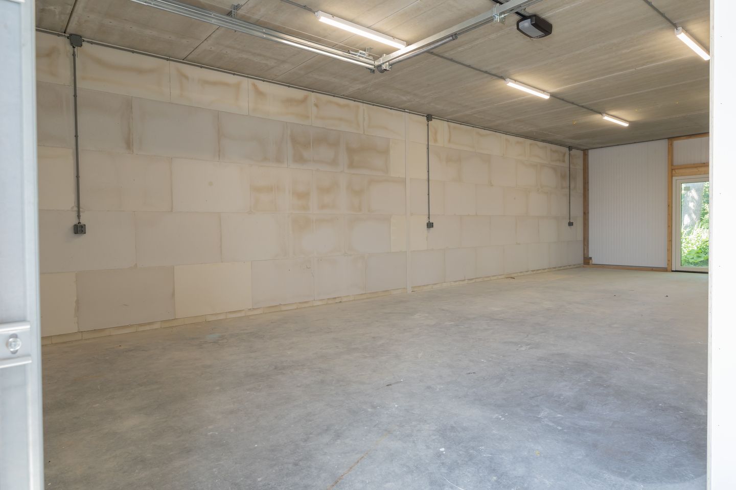 Bekijk foto 5 van Titaniumweg 8