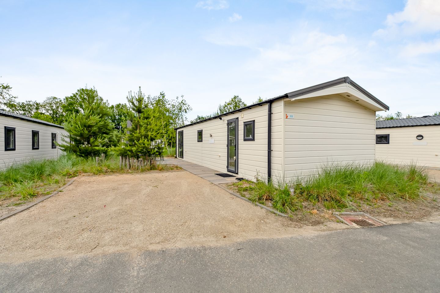 Huis te koop: Spijkweg 15 352 8256 RJ Biddinghuizen [funda]