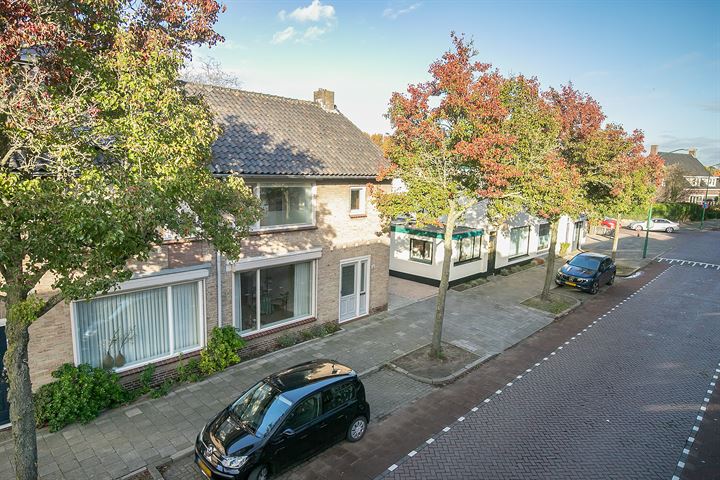 Bekijk foto 32 van Berghemseweg 130