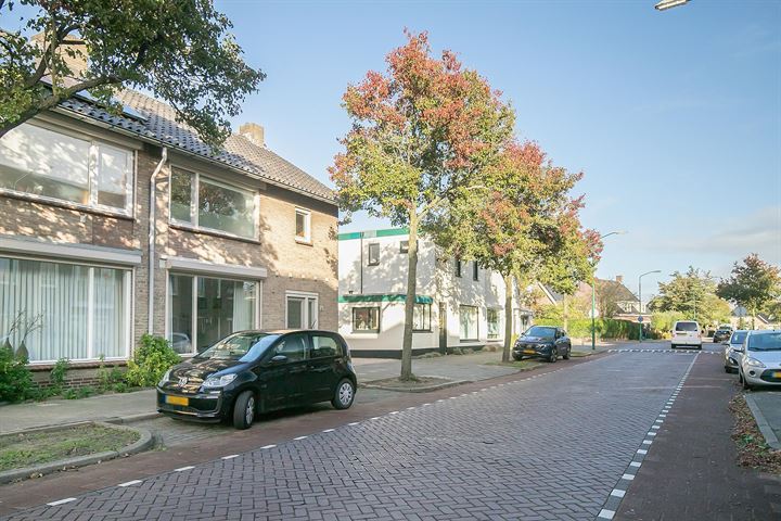 Bekijk foto 33 van Berghemseweg 130