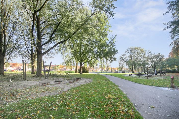 Bekijk foto 34 van Berghemseweg 130