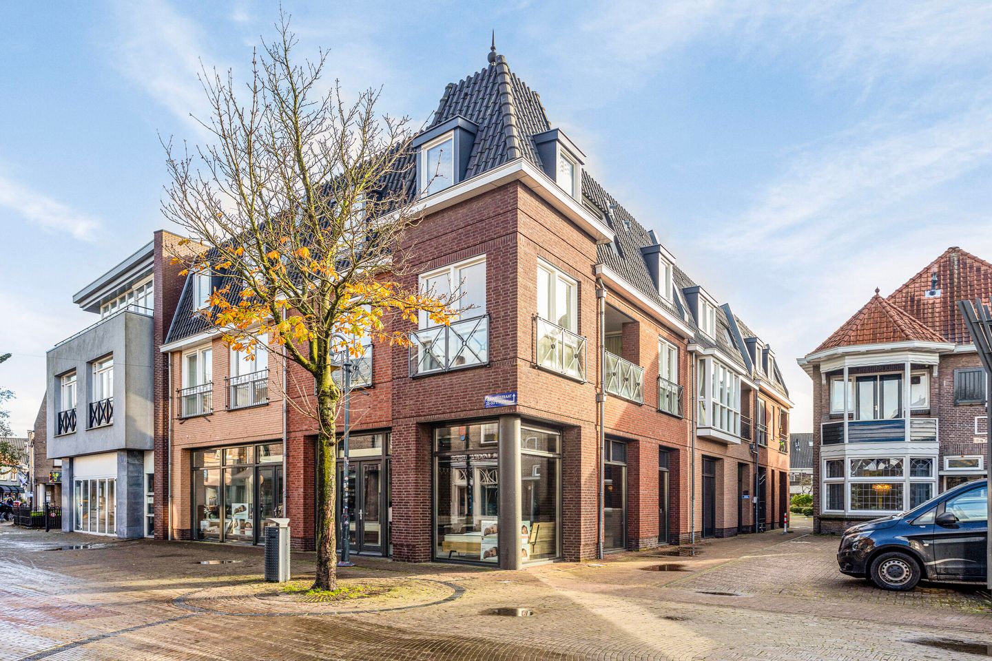 Foto 1 van Stationsstraat 33-06