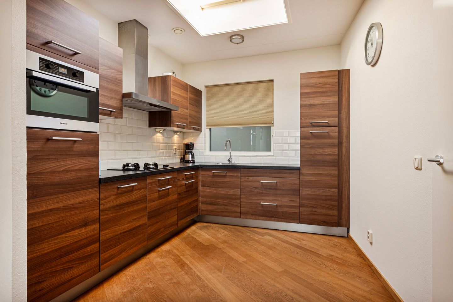 Foto 10 van Stationsstraat 33-06