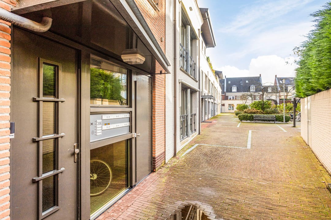 Foto 23 van Stationsstraat 33-06