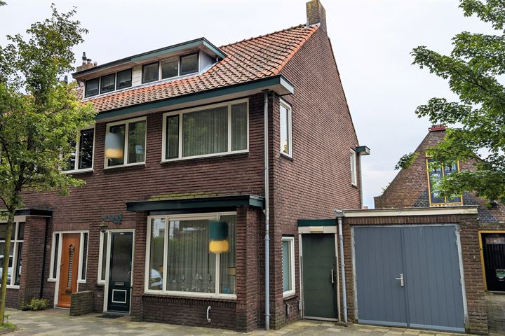 Bekijk foto 1 van Eikenlaan 17