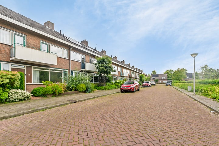 Bekijk foto 34 van Roosenburgstraat 19