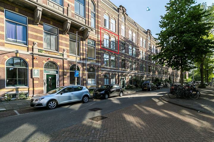 View photo 1 of Van Reigersbergenstraat 67-2