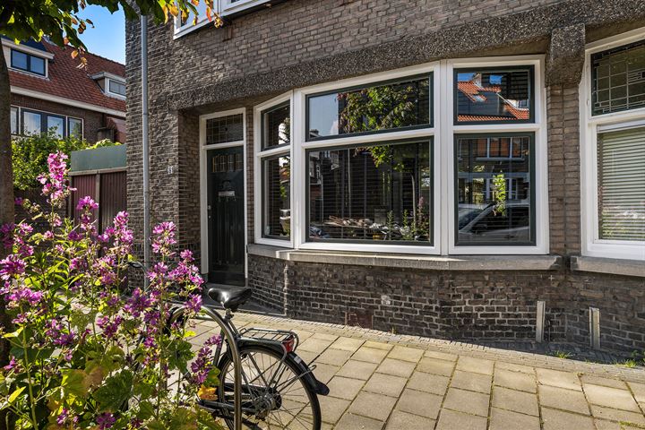 Bekijk foto 8 van Graaf Florisstraat 61