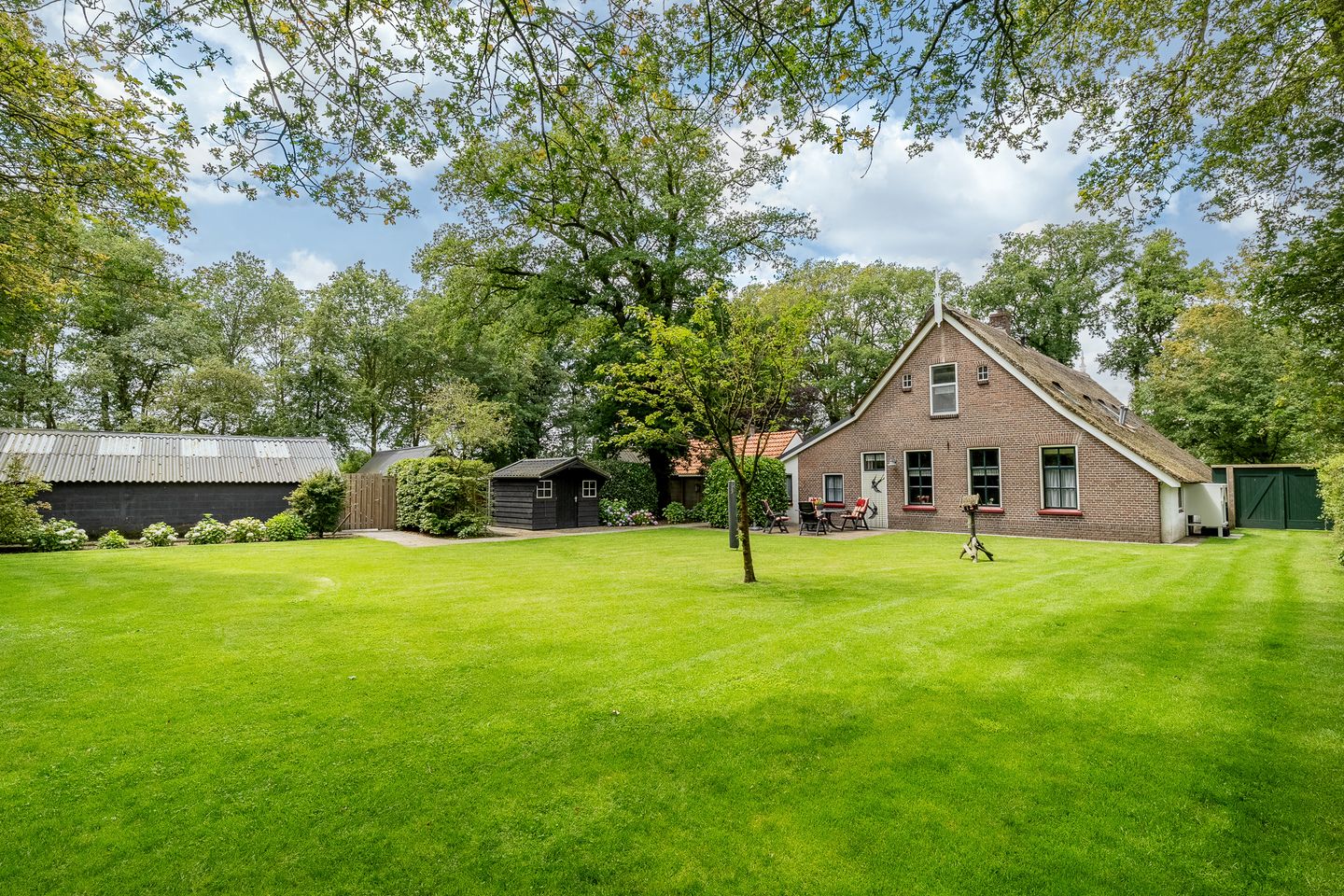 Foto 89 van Dennenweg 1