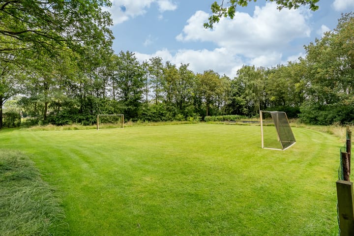 Foto 100 van Dennenweg 1