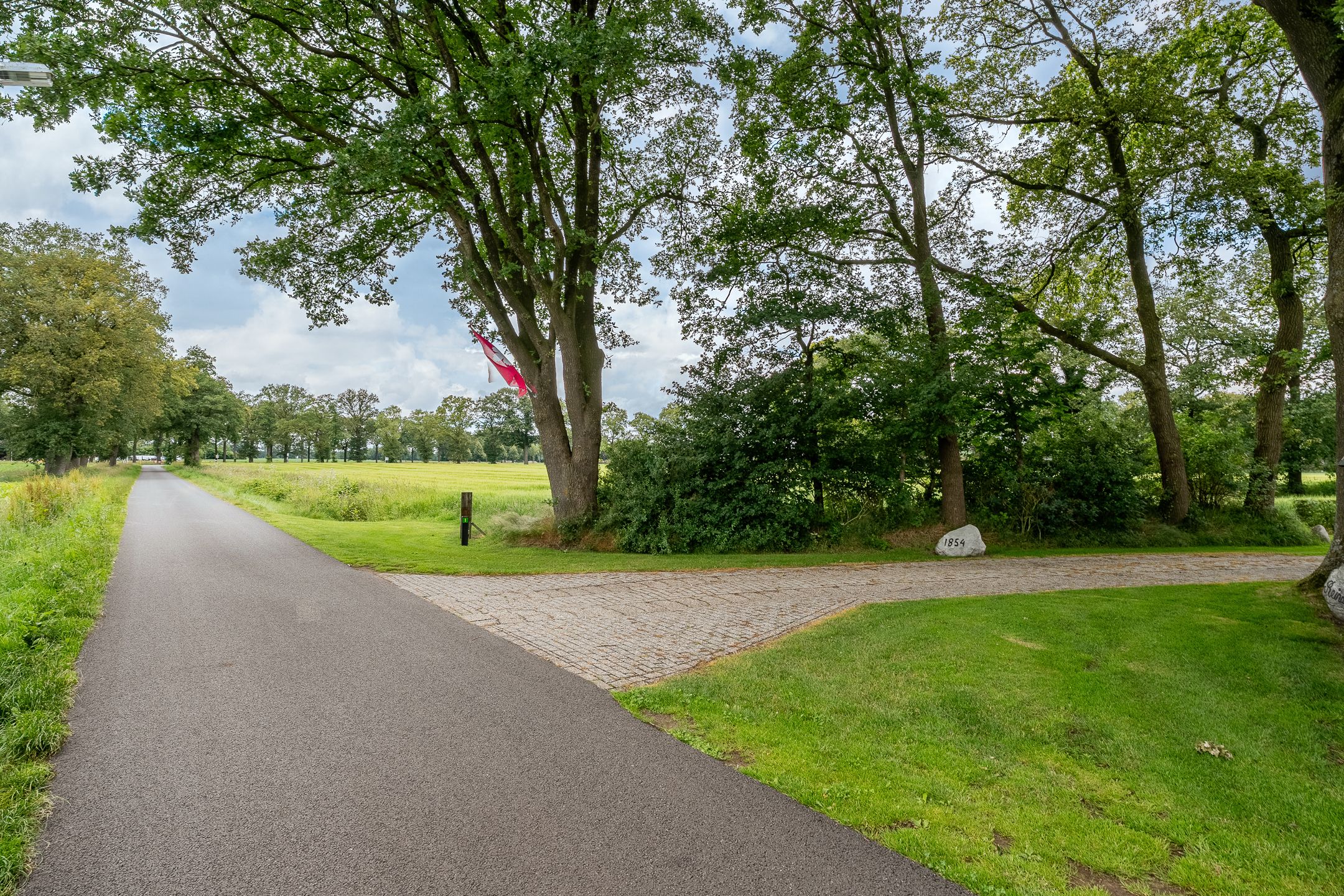 Foto 111 van Dennenweg 1