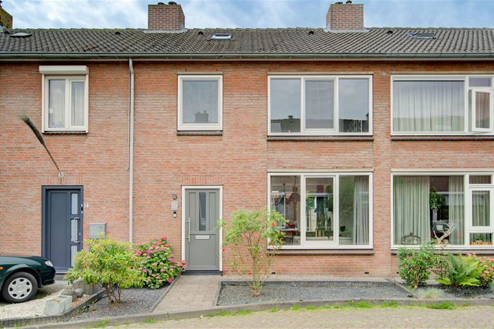 Bekijk foto 3 van de Lannoystraat 16