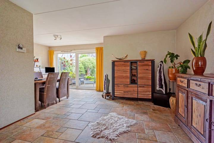 Foto 10 van Den Akker 18