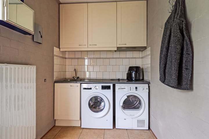 Foto 15 van Den Akker 18