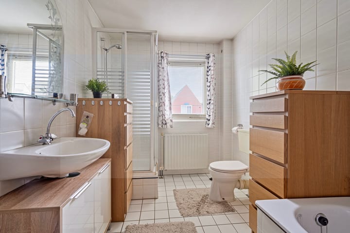 Foto 24 van Den Akker 18