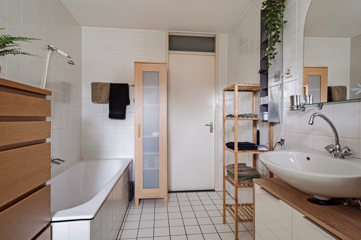 Foto 25 van Den Akker 18