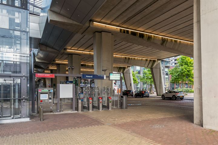 View photo 31 of Buikslotermeerplein 347