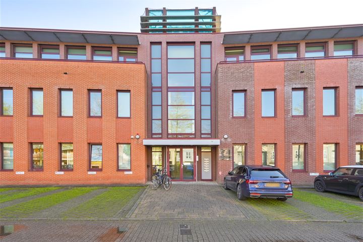 De Bouw 97, Houten